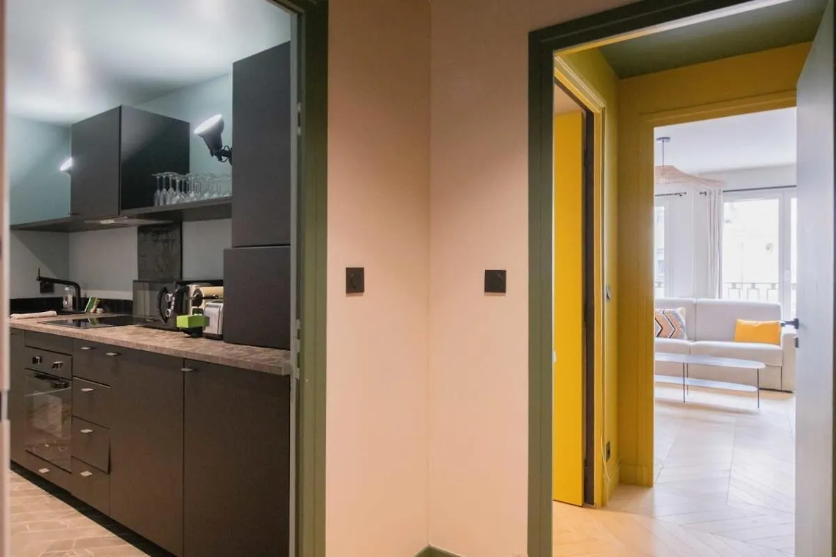 Recently Renovated 3Bd Next To Invalides Apartment Paris