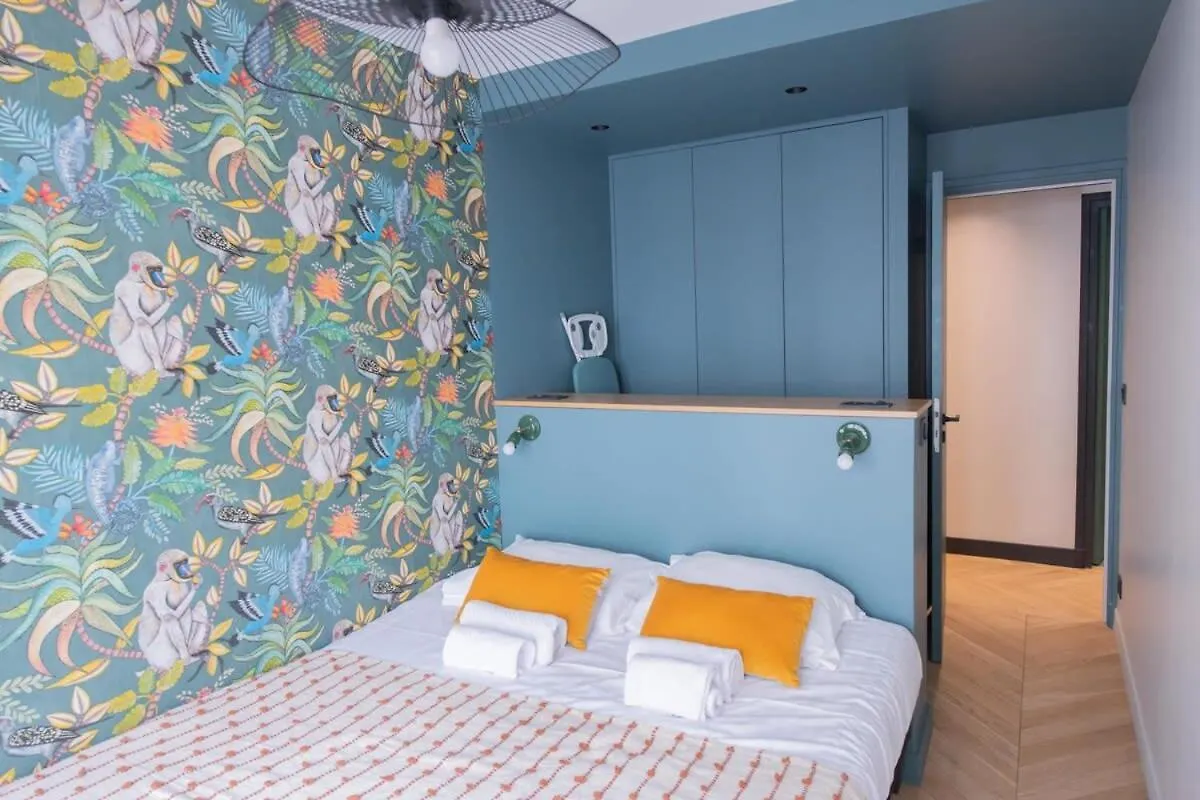 Recently Renovated 3Bd Next To Invalides Apartment Paris