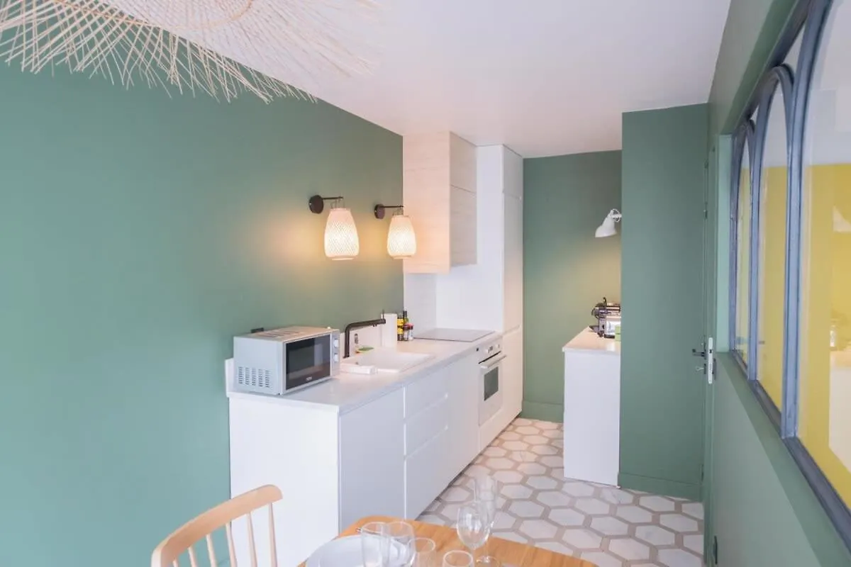 Recently Renovated 3Bd Next To Invalides Apartment Paris