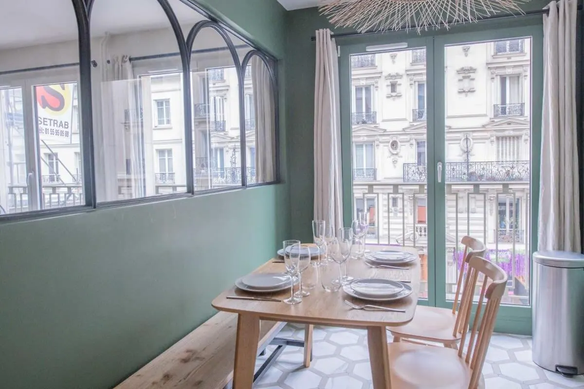 Recently Renovated 3Bd Next To Invalides Apartment Paris